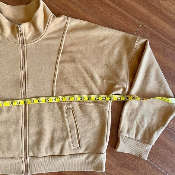 Universal Thread Tan Cropped Zip Sweatshirt - Size XL - Picture 4 of 7